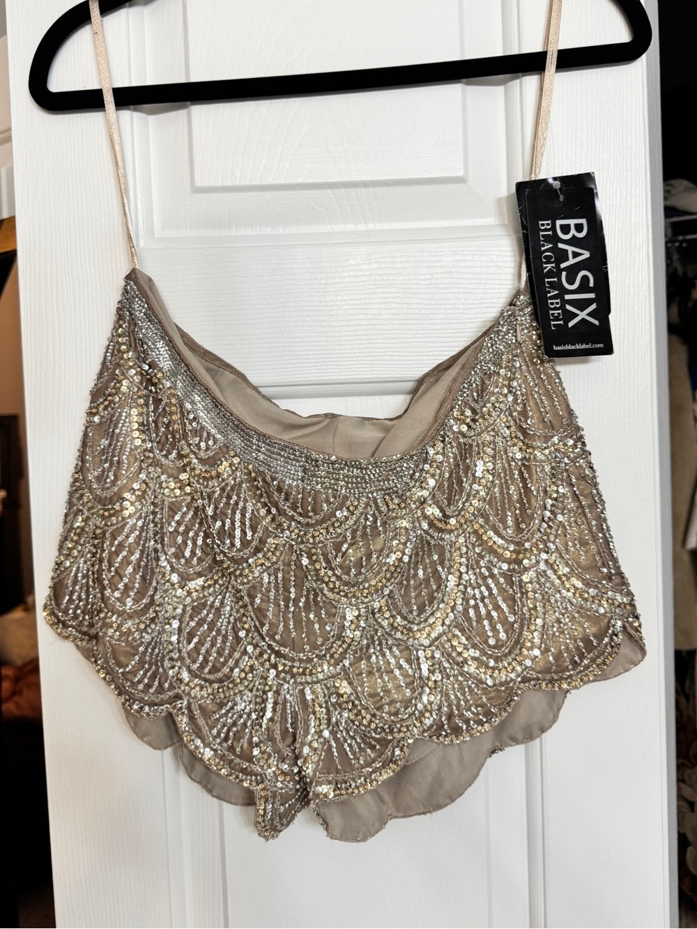 Basix Black Label Beaded Scallop Hem Shorts - Silver Sz 4 NWT